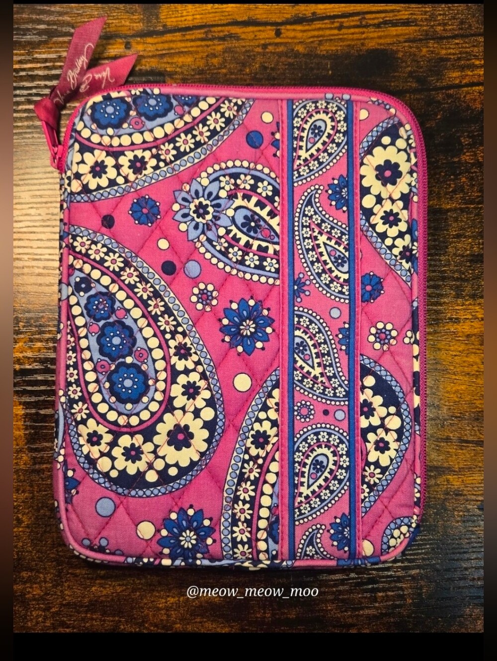 Vera Bradley Retired Very Berry Paisley Quilted Planner / Tablet Organizer Case